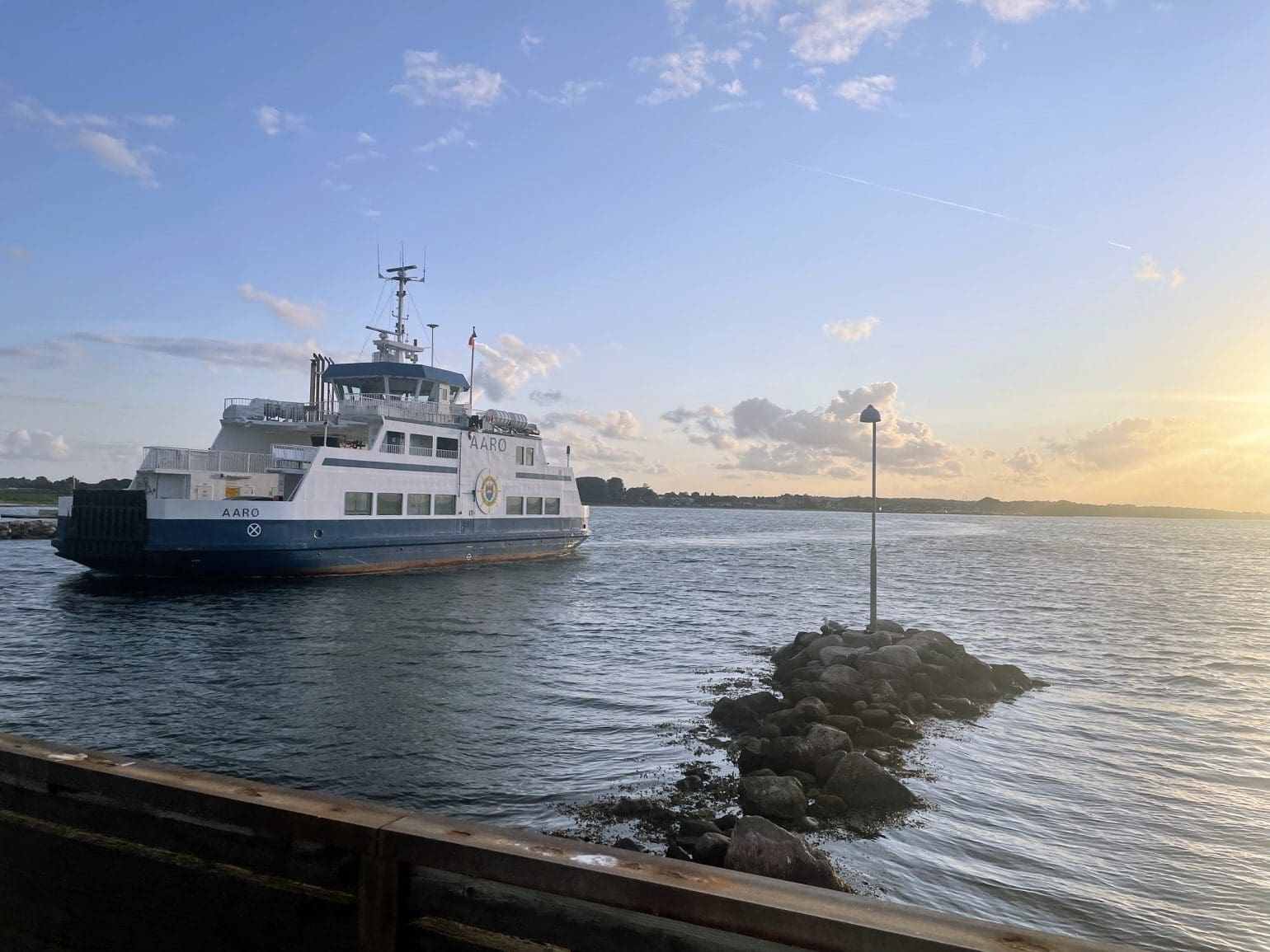 picture of a ferry, DK, Guest call