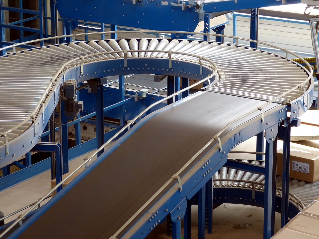 picture of a conveyor belt